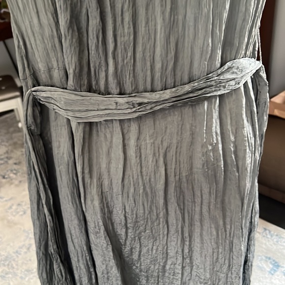 Gorgeous sea-foam green Vince dress - Picture 6 of 6